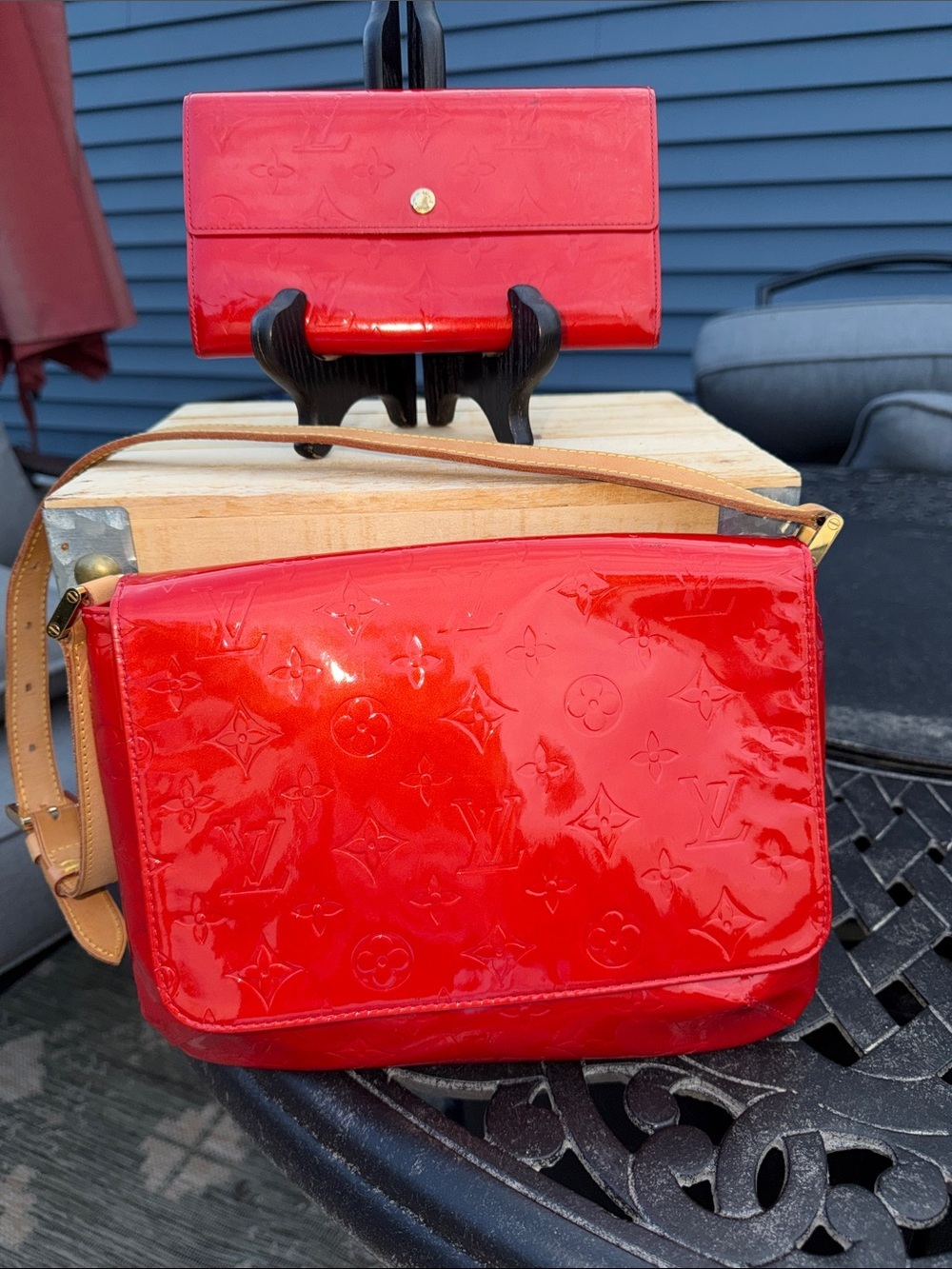 Louis Vuitton Red Vernis Crossbody Bag with Matching Wallet